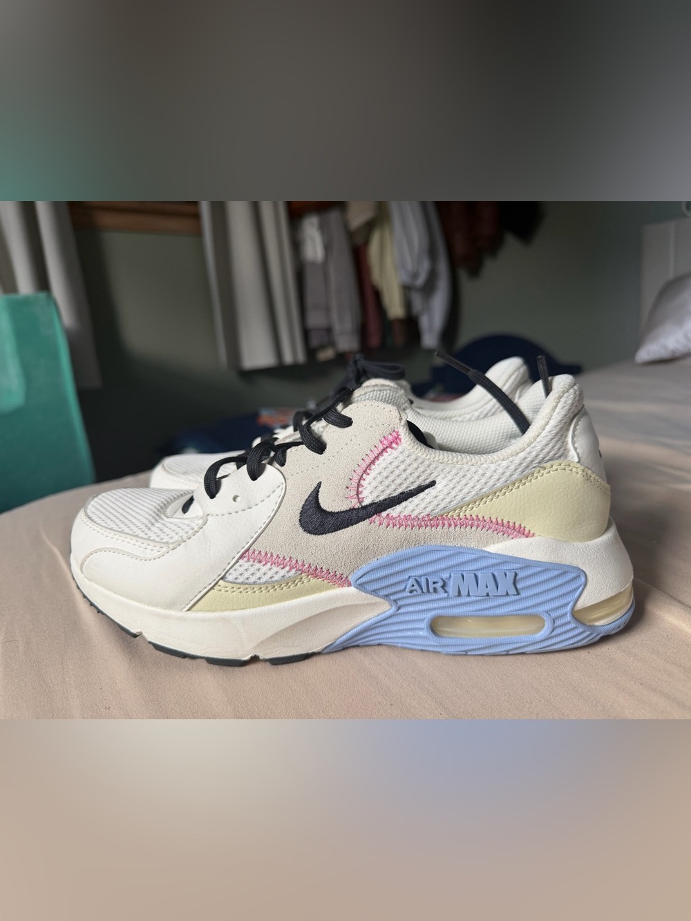 Nike Womens Air Max Excee